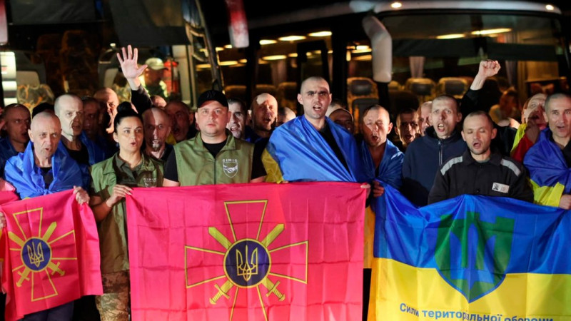 З полону 23 липня додому повернулися двоє нацгвардійців із ЧАЕС: Сергій Чоботар та Олександр Соя