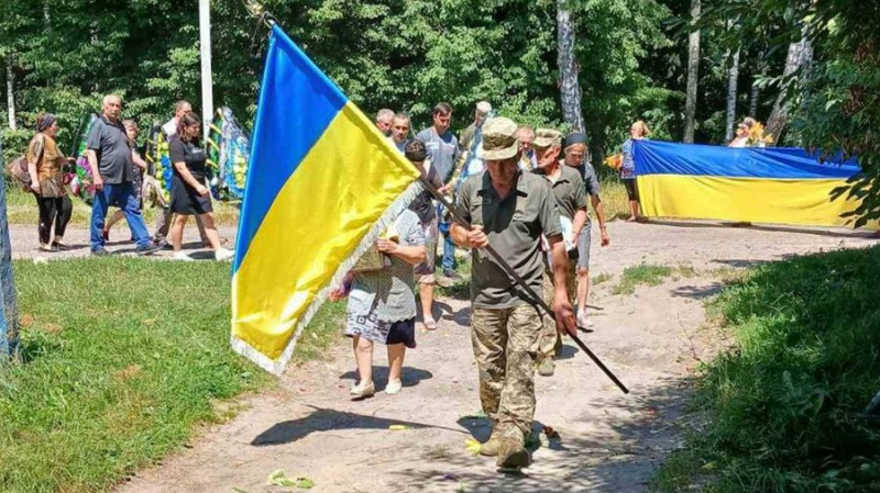 На Чернігівщині поховали захисників Віталія Никипорця та Юрія Куценка