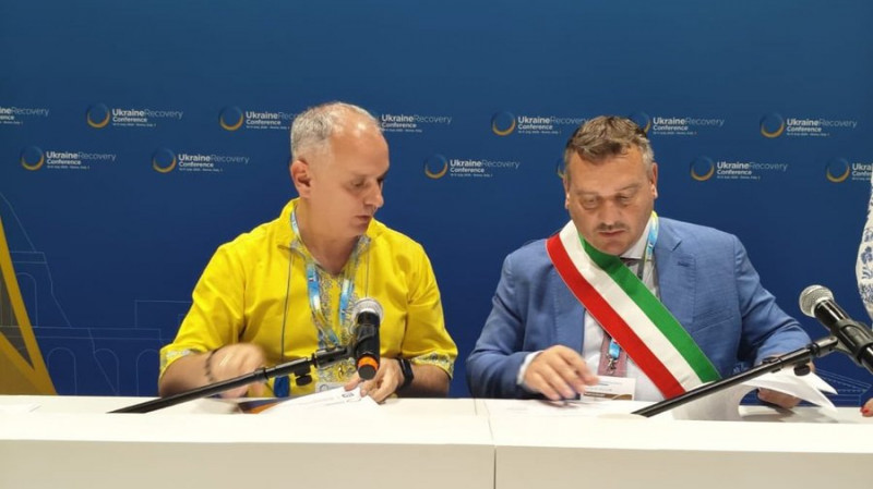 28 проєктів на 215 млн євро: що представляла Чернігівщина на полях URC 2025 в Італії та які меморандуми підписали