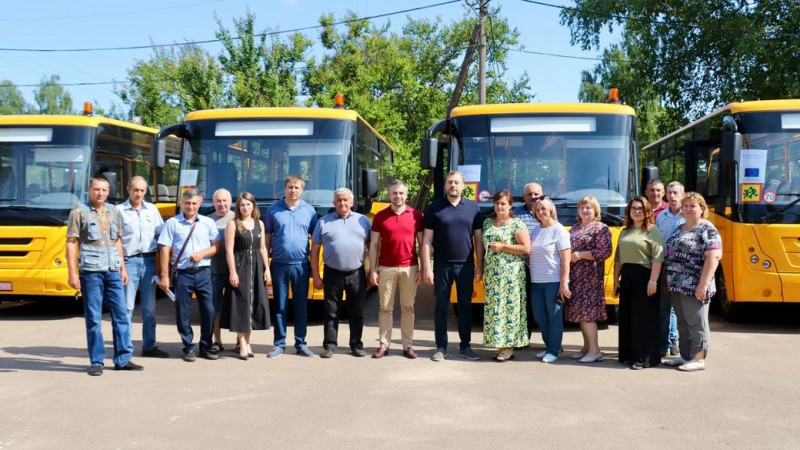Лікарня-хоспіс у Бахмачі отримала машину швидкої допомоги від благодійників із Німеччини