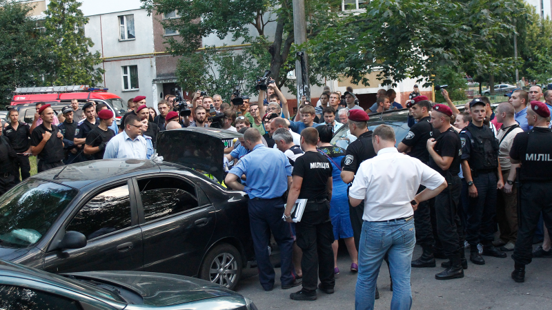 "Маршал Гречка", соцугоди Березенка, Toyota з грошима і зброєю: 10 річниця "найскандальніших виборів нардепа в Україні"