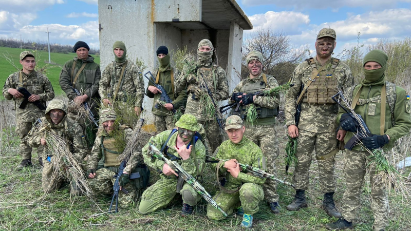 Кавалер ордена "За мужність" Артем Панчик: біля Ягідного ми воювали з генералом Ніколюком, він "задвухсотив" двох росіян