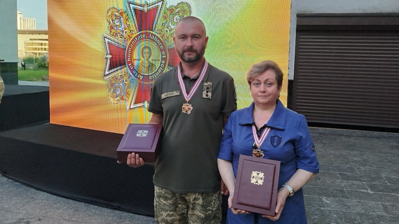Чернігівську обласну лікарню та ще двох медиків відзначили "Орденом Святого Пантелеймона"