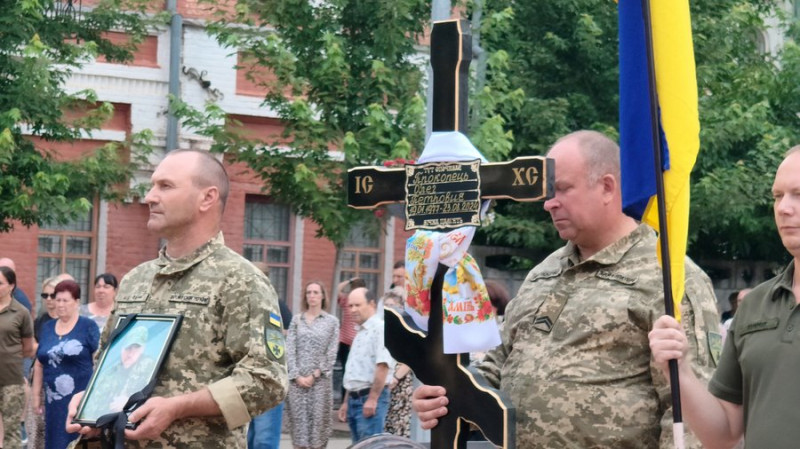 На Чернігівщині попрощалися з бійцями Олегом Прокопцем та Валерієм Гайовим