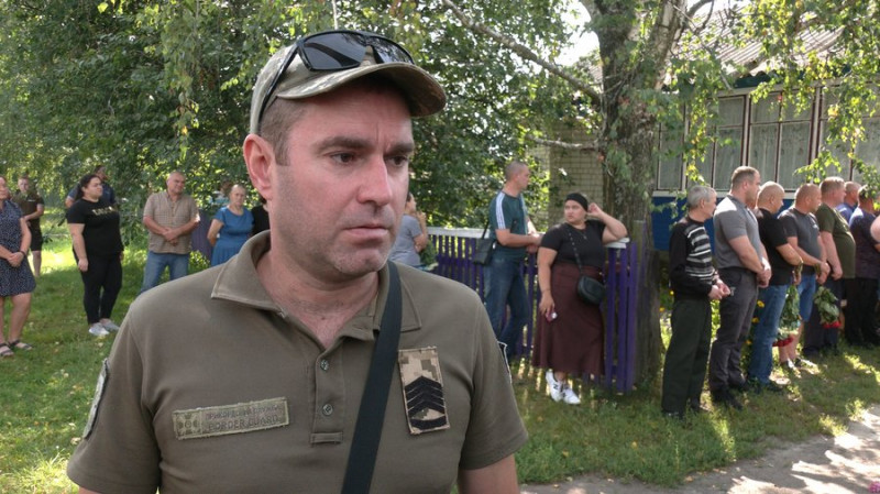 Рідні не вірять, що він загинув у літаку РФ: на Чернігівщині попрощалися з Володимиром Грищенком, якого мали обміняти