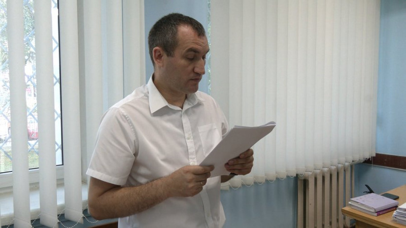 Підпалив трансформатор та ЦНАП на замовлення спецслужб РФ: у Чернігові судять 18-річного хлопця за держзраду
