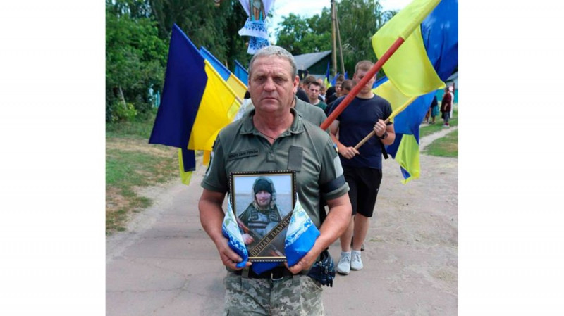 На Чернігівщині поховали захисників Олександра Рубана та Владислава Мастрюкова