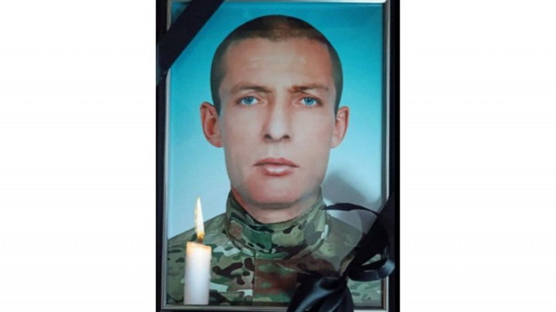 На Чернігівщині попрощалися із захисниками Андрієм Михном, Миколою Гайдеєм, Ярославом Ющенком та Олексієм Гордієнком