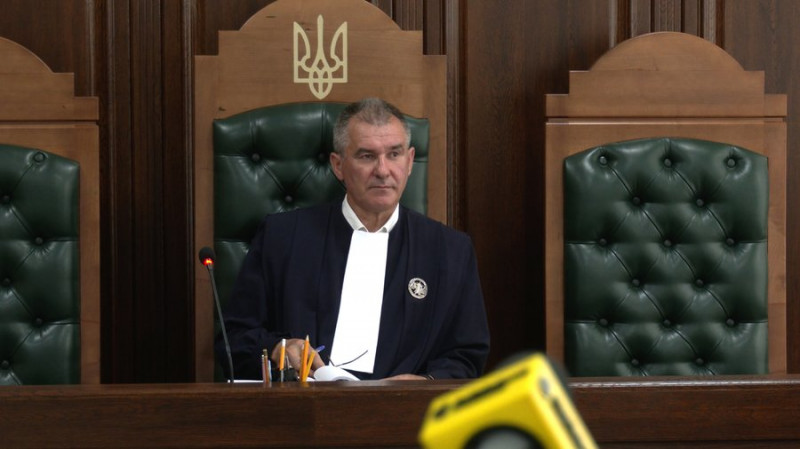 Командира Ніжинської військової частини Миколу Кушніра підозрюють у спробі продажу 2 танків — суд обрав запобіжний захід
