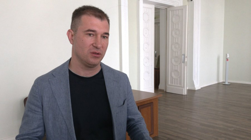 Візит Владислава Атрошенка, пропозиція повернути Ломака на посаду секретаря: як у Чернігові пройшла сесія
