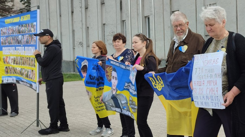 У Ніжині відбулася акція на підтримку безвісти зниклих та військовополонених