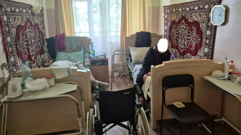 Переповнений для проживання: у Чернігівському геріатричному пансіонаті провели моніторинг та виявили порушення