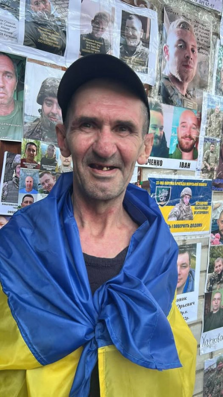 Через півтора року воїн із Чернігівщини Віктор Гук повертається з полону