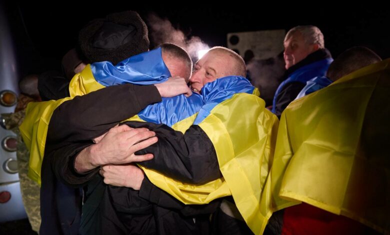 Через півтора року воїн із Чернігівщини Віктор Гук повертається з полону
