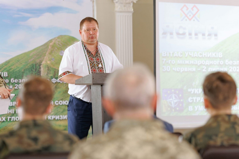Чернігівщина та Закарпаття можуть стати пілотними регіонами в реформі ТЦК за стандартами НАТО (Фото)