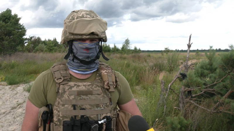 Росіяни дали завдання підкласти військовому вибухівку: на Чернігівщині 17-річний юнак звернувся до правоохоронців