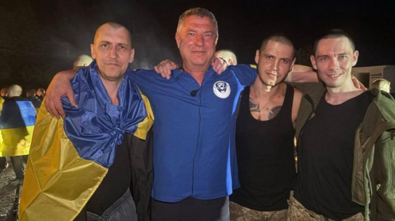 Двоє військових з Прилуччини — Роман Шевчук та Микола Савін — повернулися додому з російського полону