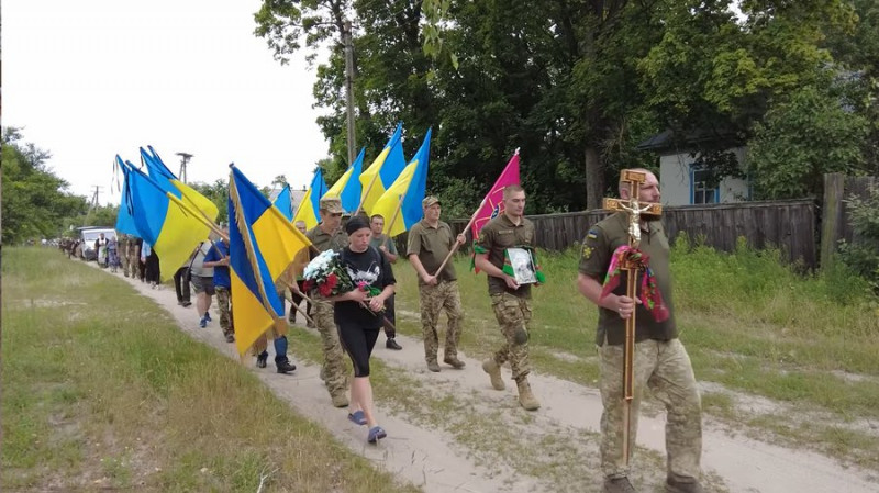 На Чернігівщині попрощалися з двома захисниками: Юрієм Шестаковим та Олександром Ситенком