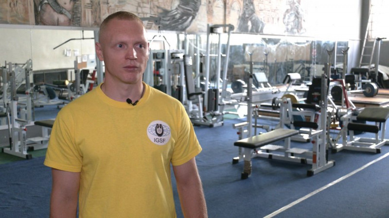69-річний чоловік з Чернігова став дворазовим чемпіоном Європи з гирьового спорту