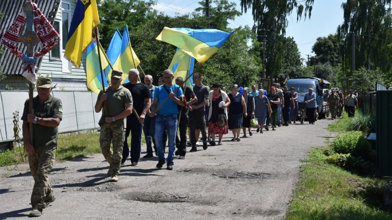 На Чернігівщині попрощалися з солдатом Юрієм Жиманем