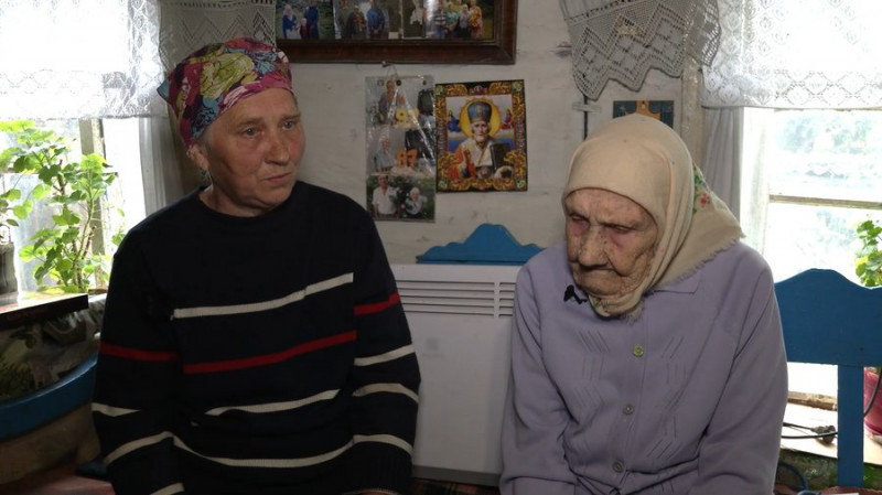 Придумує жарти, має гарну пам'ять: найстарша жителька Новгород-Сіверщини Олена Іоськова відзначила 102-й день народження