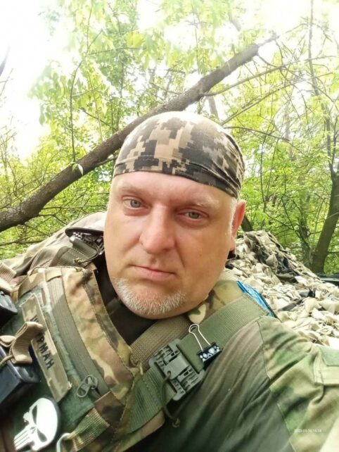 На Чернігівщині попрощалися з воїном, який понад рік вважався зниклим безвісти