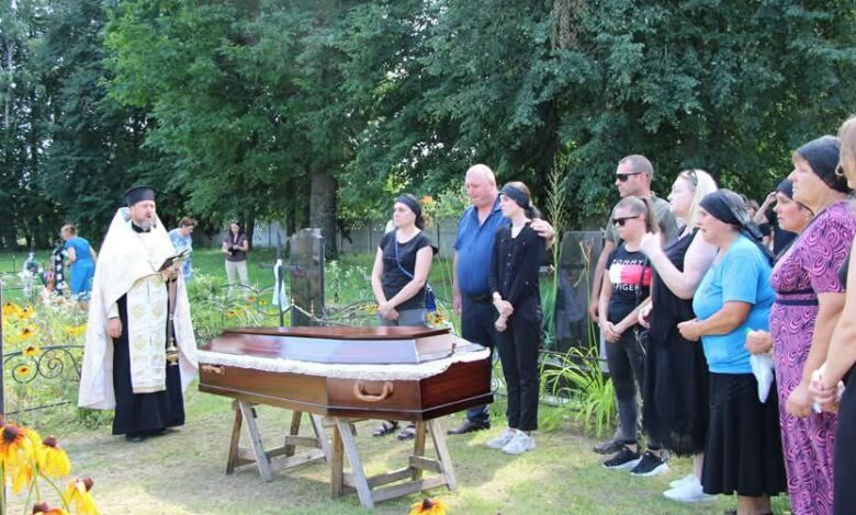 На Чернігівщині прощалися із прикордонником, який загинув в авіакатастрофі дорогою на обмін