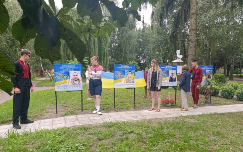 На Чернігівщині увічнили пам’ять трьох захисників, які загинули на війні (Фото)