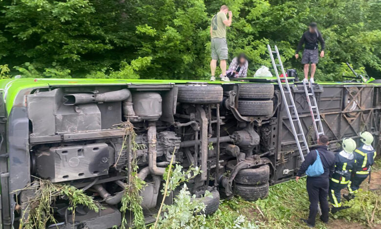 На Львівщині у ДТП потрапив рейсовий автобус під керуванням жителя Чернігова: п’ятеро людей у лікарні