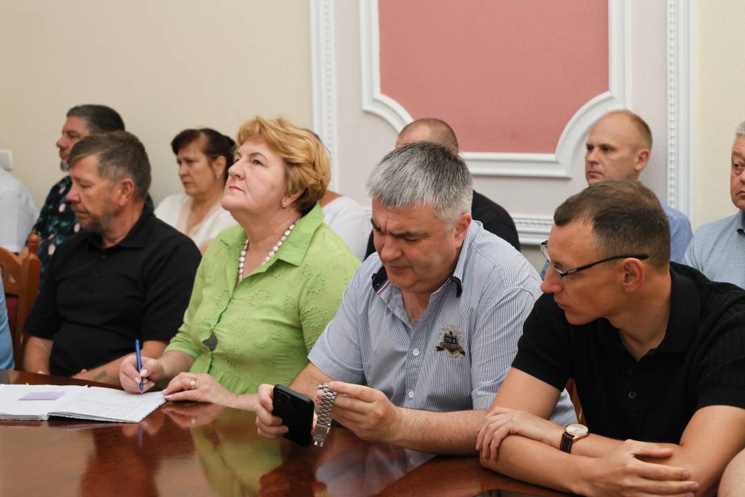 На загальноміській нараді обговорили актуальні питання життєдіяльності Чернігова