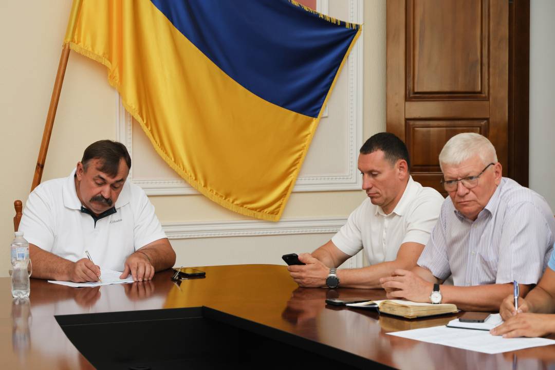 На загальноміській нараді обговорили актуальні питання життєдіяльності Чернігова