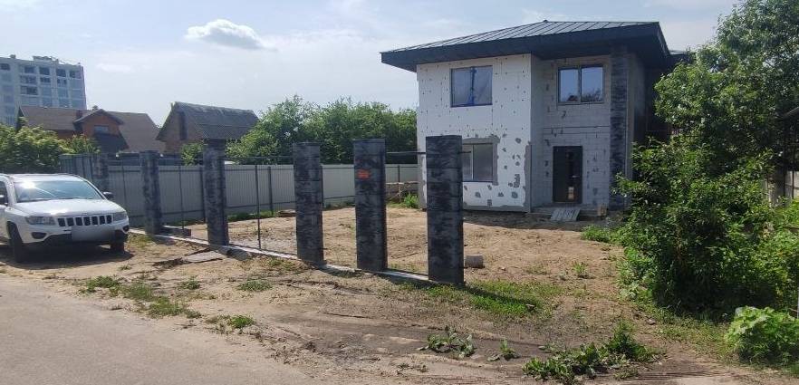 Продовжується робота з демонтажу незаконно встановлених об’єктів на території міста