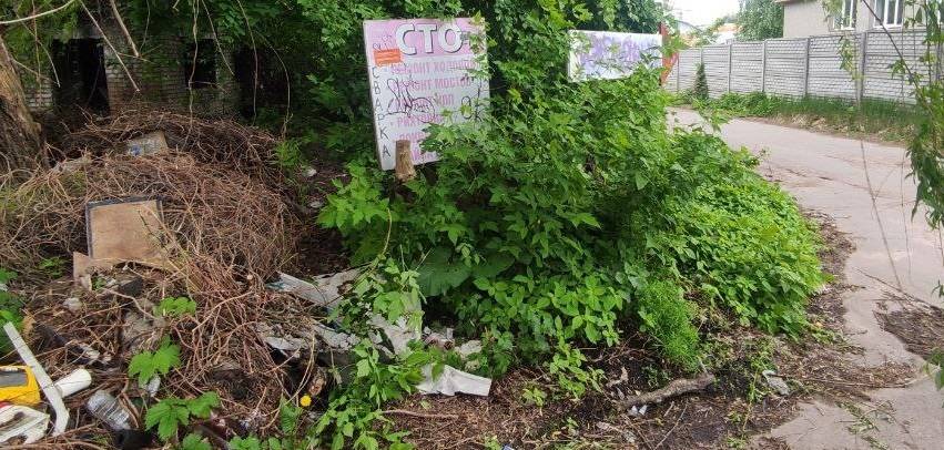 Продовжується робота з демонтажу незаконно встановлених об’єктів на території міста