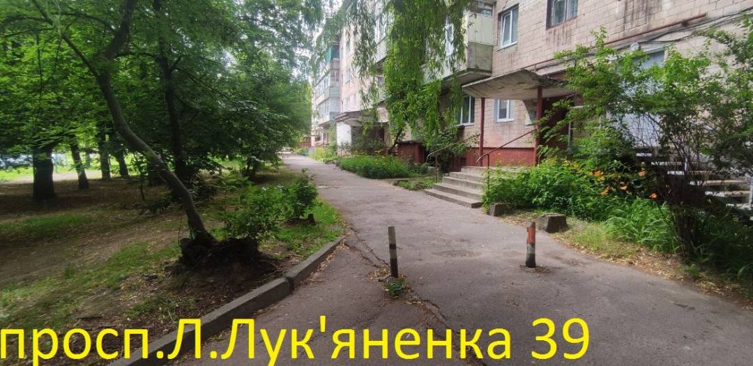 У Чернігові демонтують ще понад 30 незаконних тимчасових споруд