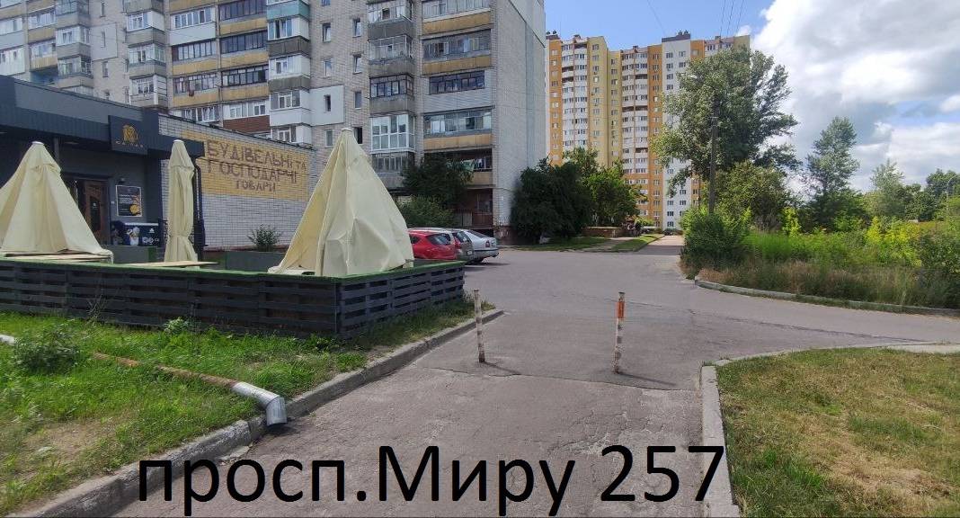 У Чернігові демонтують ще понад 30 незаконних тимчасових споруд