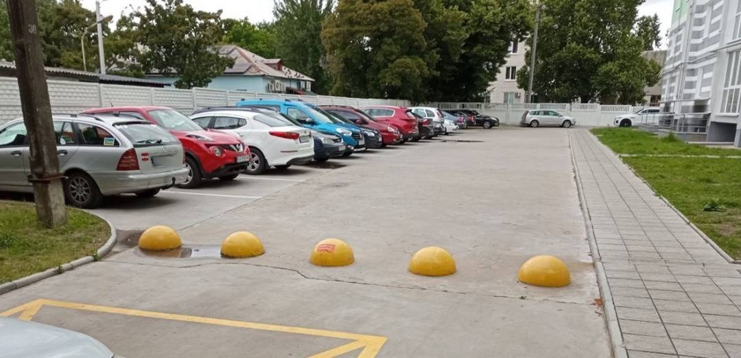 У Чернігові демонтують ще понад 30 незаконних тимчасових споруд