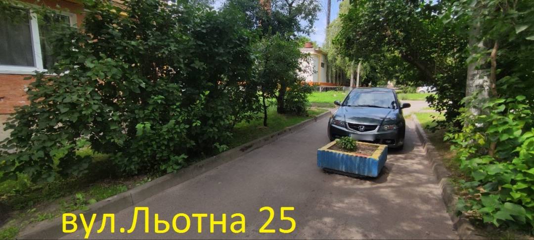 У Чернігові демонтують ще понад 30 незаконних тимчасових споруд
