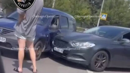 У Чернігові зіштовхнулися дві автівки