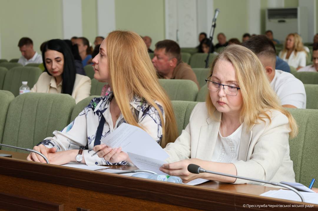 У роботі другого засідання 45-ї (позачергової) сесії Чернігівської міської ради VIII скликання оголошено перерву