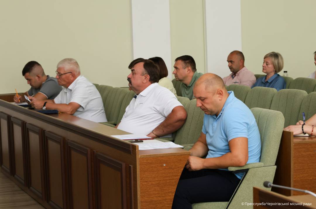 У роботі другого засідання 45-ї (позачергової) сесії Чернігівської міської ради VIII скликання оголошено перерву