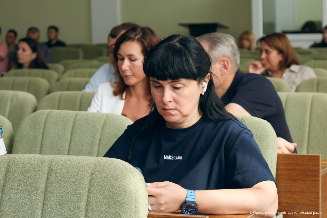У роботі другого засідання 45-ї (позачергової) сесії Чернігівської міської ради VIII скликання оголошено перерву