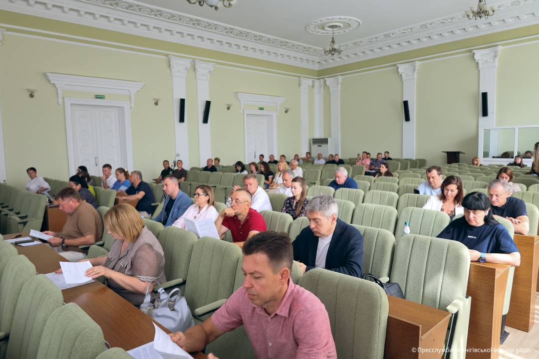 У роботі другого засідання 45-ї (позачергової) сесії Чернігівської міської ради VIII скликання оголошено перерву