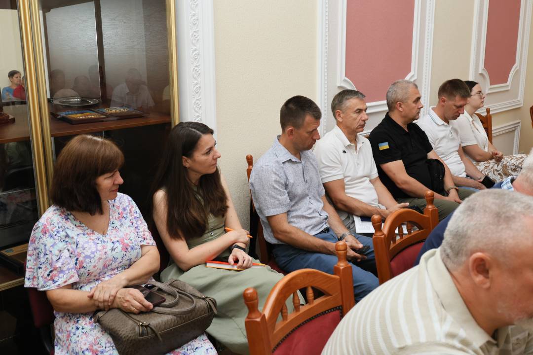 Загальноміська нарада: належний супровід ветеранів війни при наданні послуг, опалювальний сезон, ремонтні роботи на міських об’єктах
