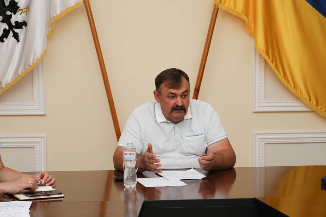 Загальноміська нарада: належний супровід ветеранів війни при наданні послуг, опалювальний сезон, ремонтні роботи на міських об’єктах