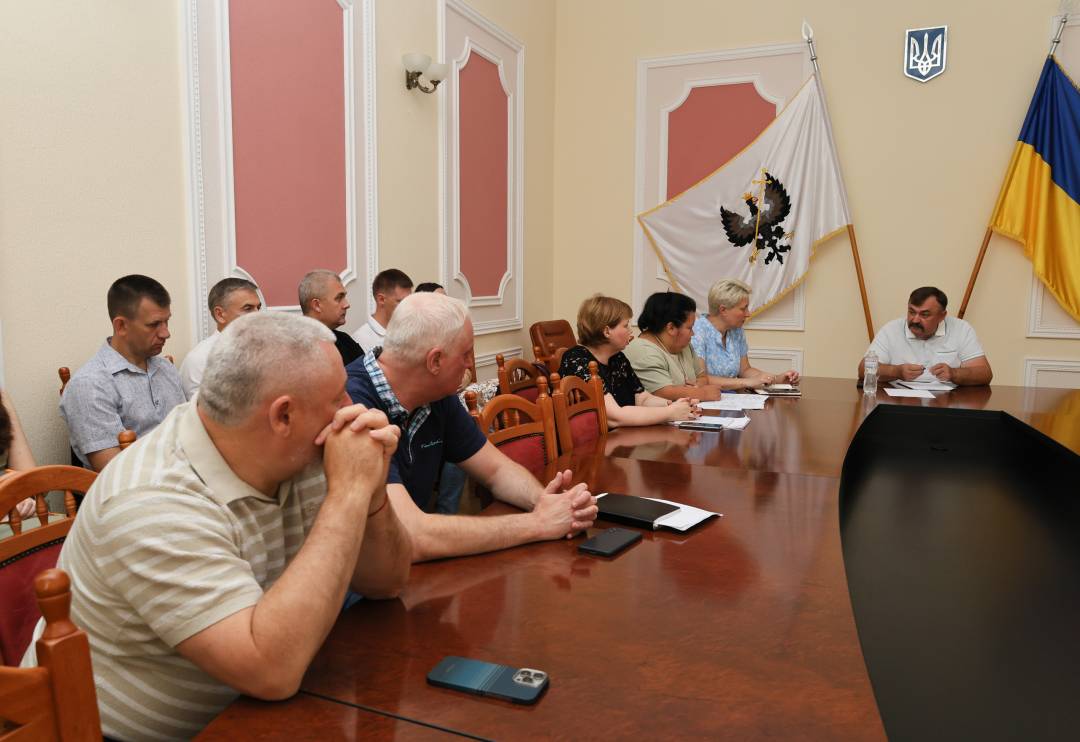 Загальноміська нарада: належний супровід ветеранів війни при наданні послуг, опалювальний сезон, ремонтні роботи на міських об’єктах