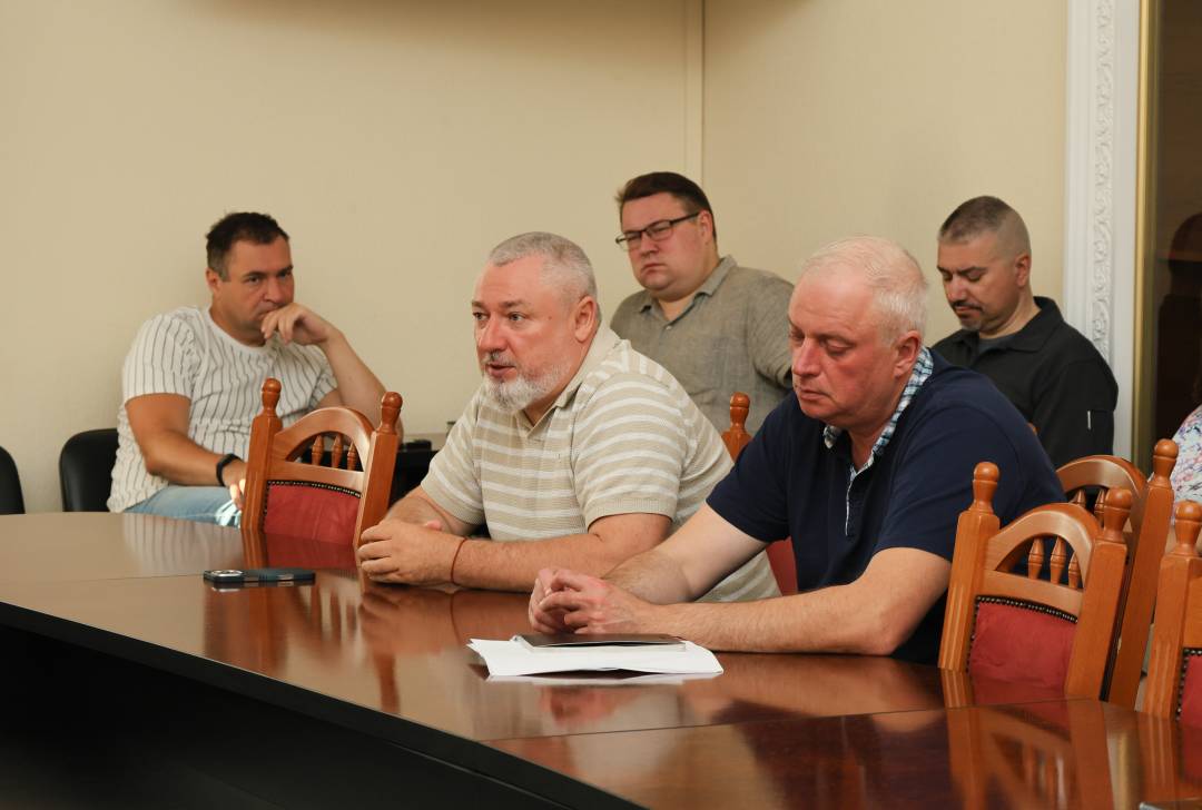 Загальноміська нарада: належний супровід ветеранів війни при наданні послуг, опалювальний сезон, ремонтні роботи на міських об’єктах