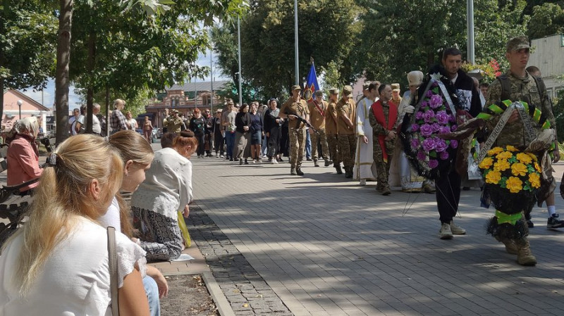 На Чернігівщині поховали військових Андрія Шевченка, Андрія Нестеренка та Олександра Безуса