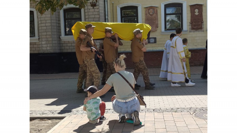 На Чернігівщині поховали військових Андрія Шевченка, Андрія Нестеренка та Олександра Безуса