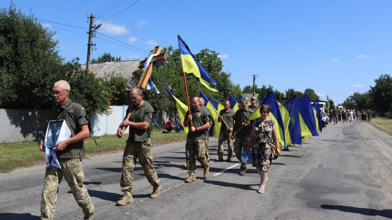 На Чернігівщині попрощалися з трьома захисниками України: Євгеном Сутулою, Ігорем Розсудовським та Миколою Примаком