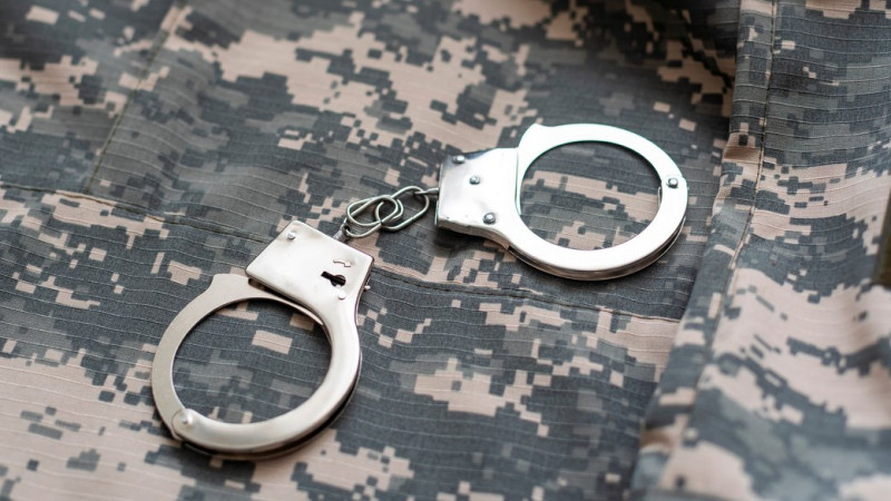 На Чернігівщині затримали чоловіка, якого підозрюють у вбивстві свого брата та побитті матері
